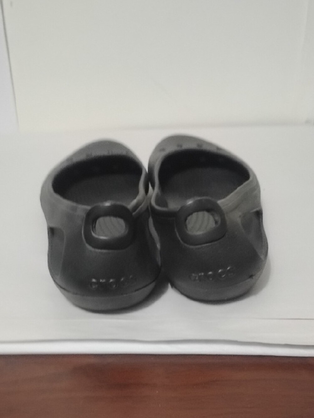 CROCS Kadee  Women's 8 Black Slingback leatherSlip-On Clog Flats - Picture 3 of 6